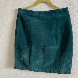 Global Identity Y2K Vintage Mini Green Suede Leather Skirt 🌴